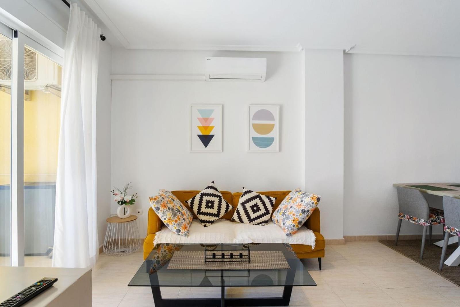 Nice Modern 2 Bed Apartment In Torrievieja Торрев'єха Екстер'єр фото