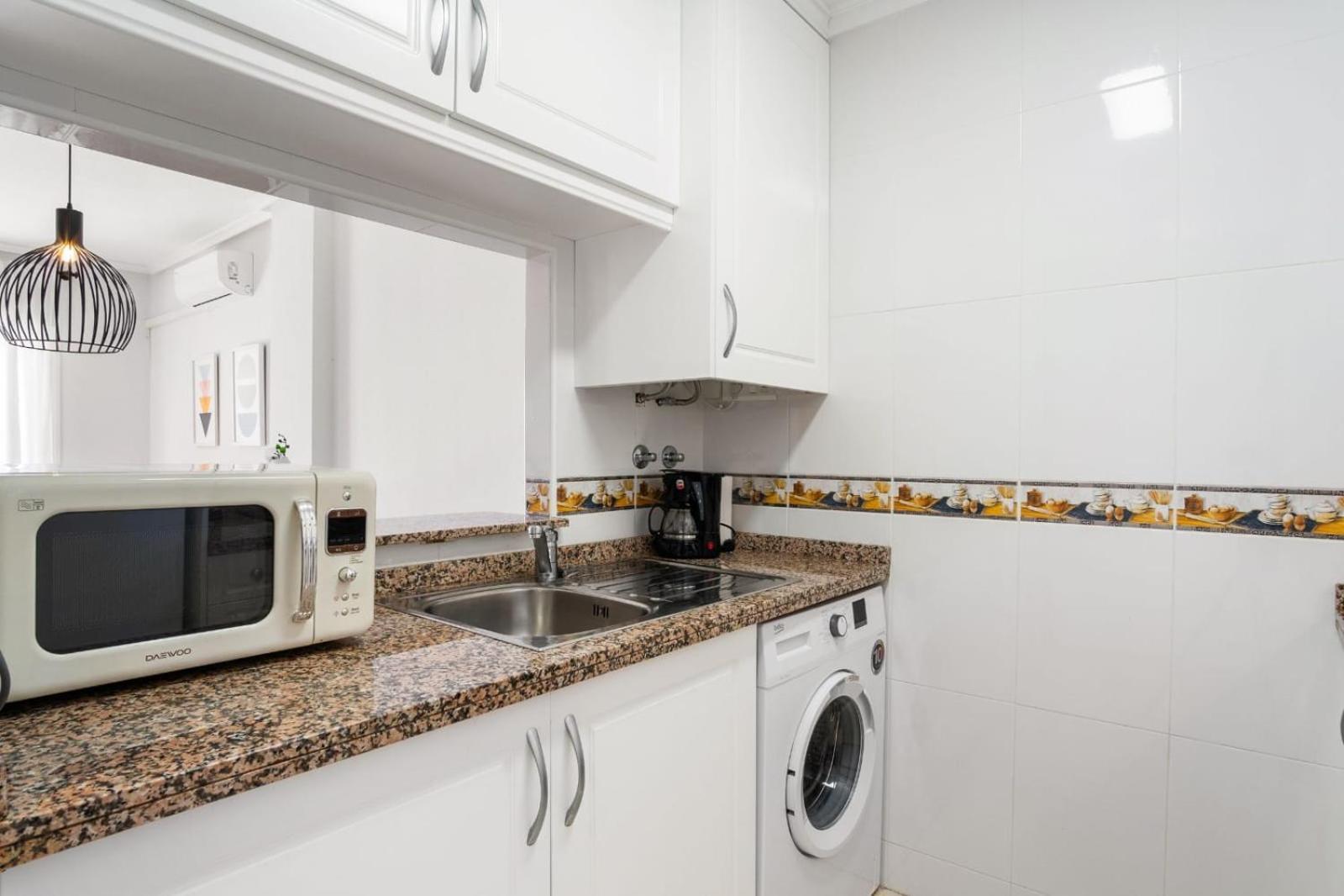 Nice Modern 2 Bed Apartment In Torrievieja Торрев'єха Екстер'єр фото